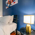 Bright And Modern Studio In Louisville # 407