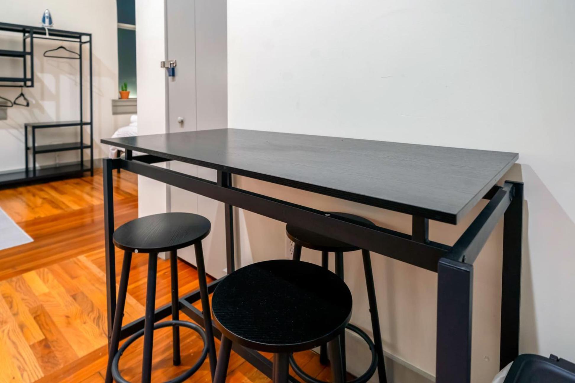 Bright And Modern In # 407 Apartment Louisville