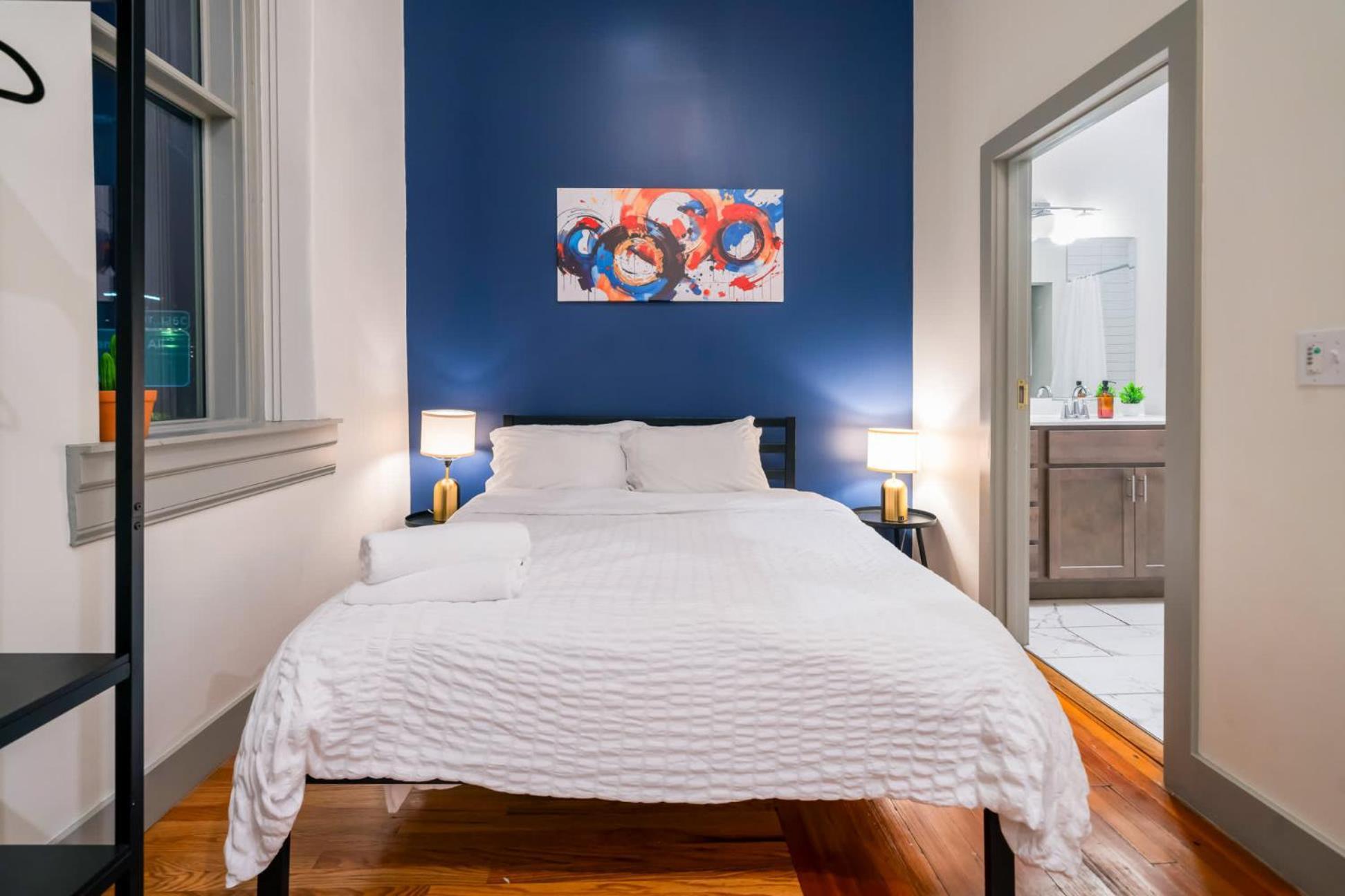 Apartment Bright And Modern In # 407 *