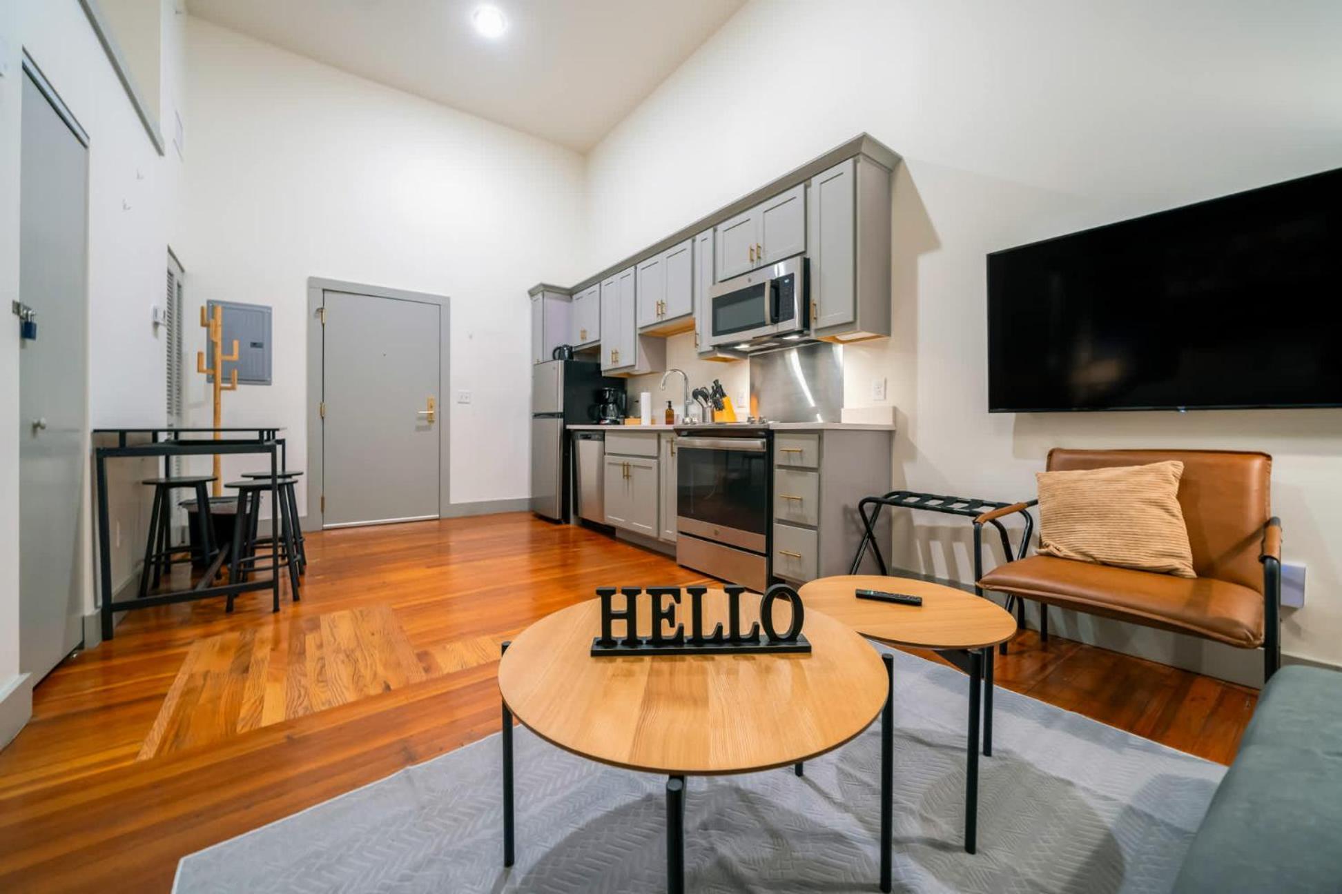 Bright And Modern In # 407 Apartment Louisville
